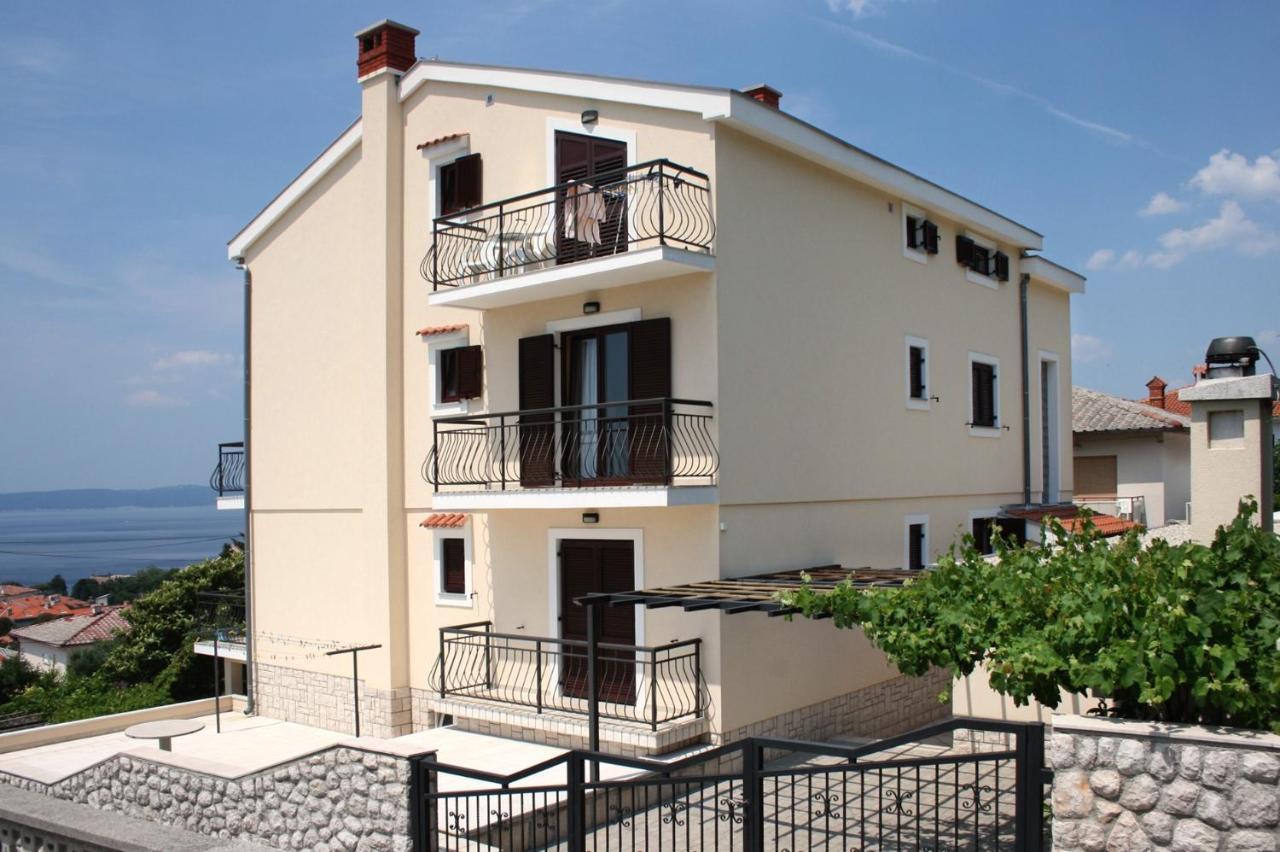 Apartments With A Parking Space Novi Vinodolski - 5593 Eksteriør bilde
